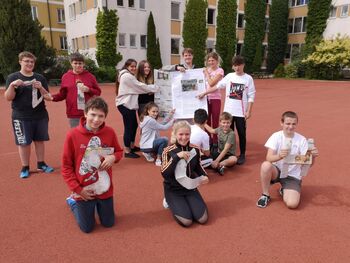 2019_Nikolaus-von-Myra_Schule_Dürrlauingen_7_Dorothee Nothaas_5d230d5c6a27f.png