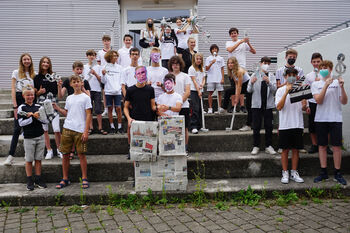 Staatliches Gymnasium Friedberg, 8a - Foto: Chiara Hanneder 2022_StaatlichesGymnasiumFriedberg_8a_ChiaraHanneder_62bc5ac65b15b.png